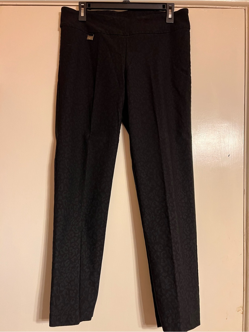 Lisette Size 12 Black Animal Print Pull On Pants Subtle Animal Print Slimming